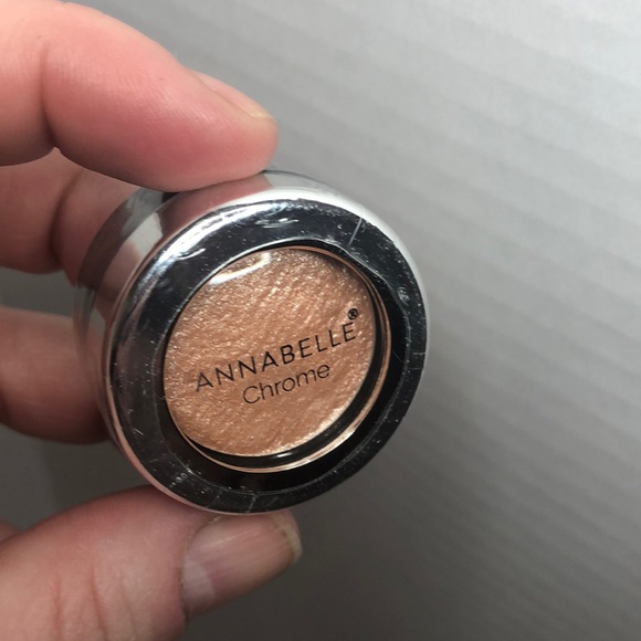 Annabelle Eyeshadow - Picture 3 of 3